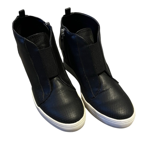 MIA Wedge Sneaker - Picture 3 of 7
